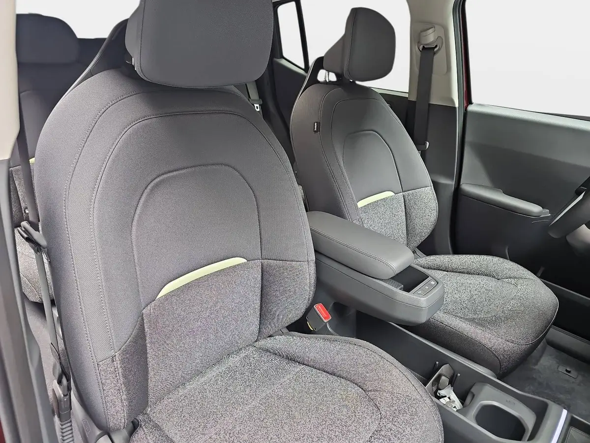 KIA EV2 61.0 KWH EARTH MJ27 4SITZE WINTER-CONNECT TECHN DRIVEWISE-PARK DESIGN