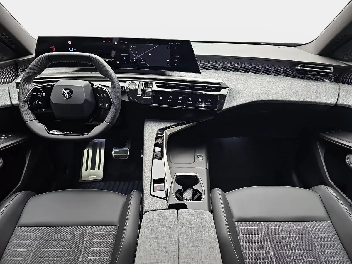 PEUGEOT 5008 1.2 HYBRID 145 E-DSC6 GT KLIMA LED 7-S DAB 360° AH