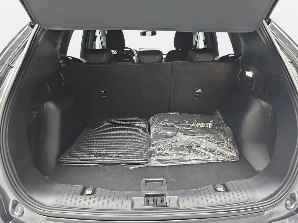 FORD KUGA 1.5 EB AUTO. ST-LINE NAVI LED KLIMAAUTO WINTER SIC