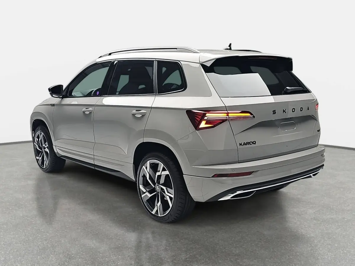 SKODA KAROQ 2.0 TSI DSG SPORTLINE 4X4 AHK PANO