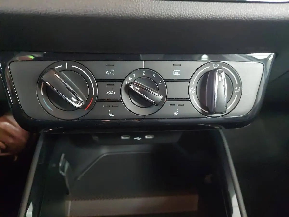 SKODA FABIA 1.0 TSI DSG SELECTION DSG LED