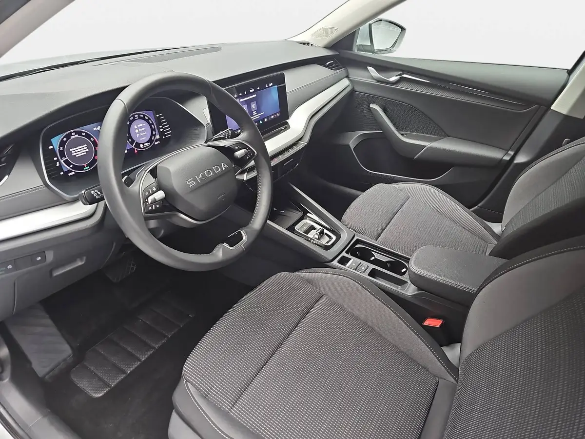 SKODA OCTAVIA COMBI 1.5 TSI DSG SELECTION LED AUDIO WINTER EL.HECKKL. 