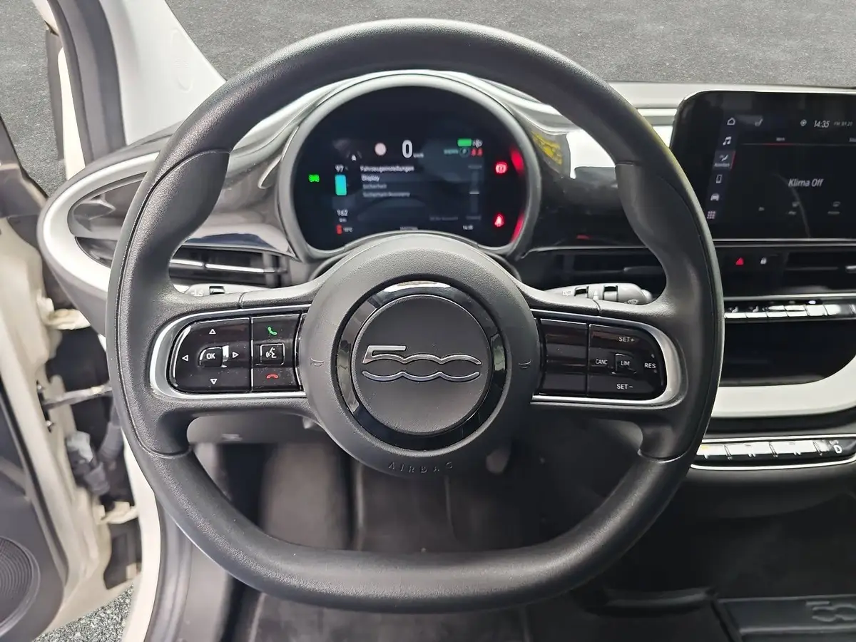 FIAT 500E ELEKTRO 23.8 KWH ACTION KLIMA DAB APPLE/ANDROID ALL-SEASON