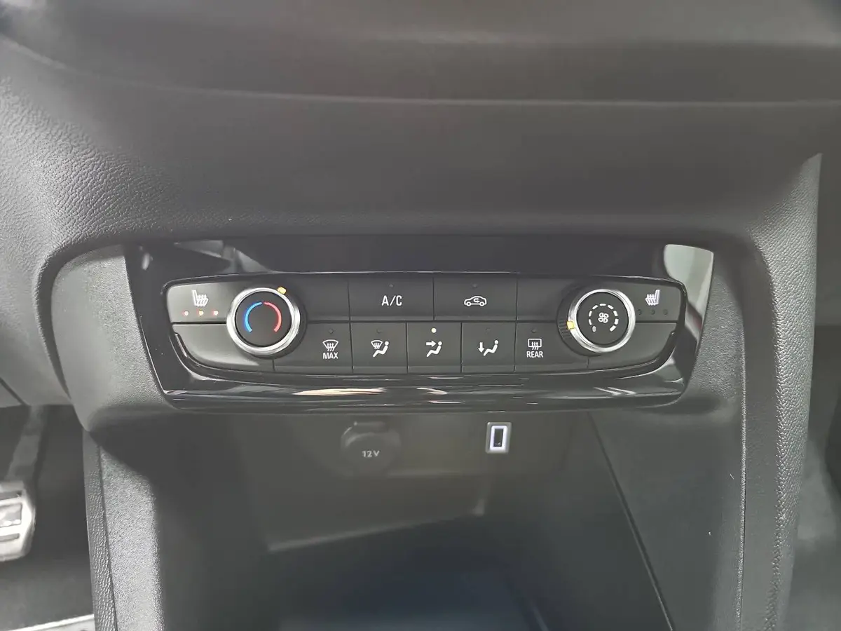 OPEL CORSA 1.2 TURBO AUTO. GS LED KLIMA SICHT WINTER DAB KAME