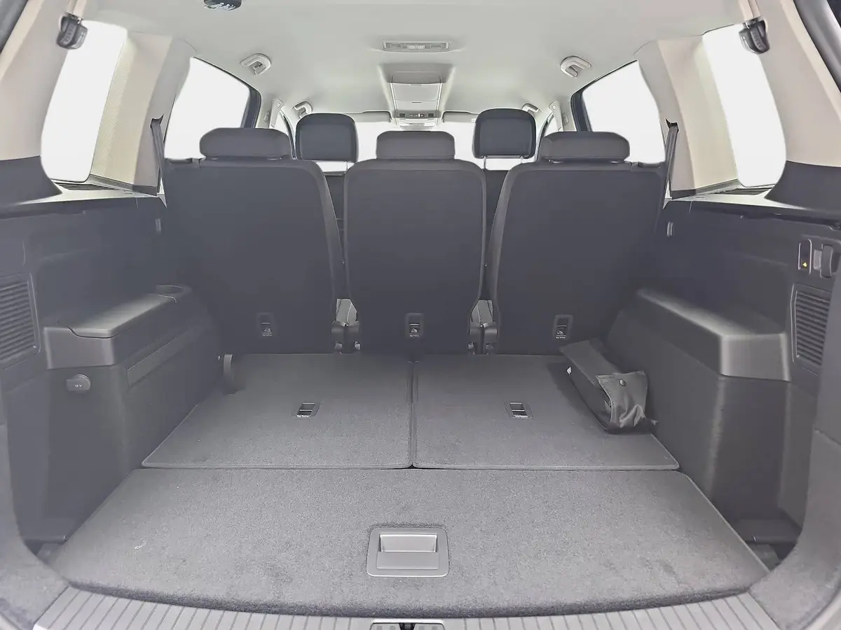 VW TOURAN 1.5 TSI DSG COMFORTLINE NAVI LED ACC SPUR WINTER 7