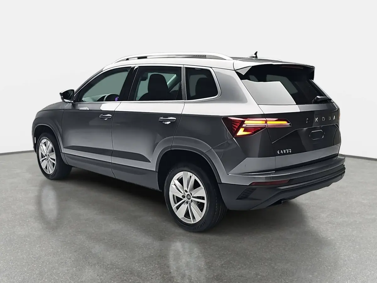 SKODA KAROQ 1.5 TSI DSG SELECTION LED ACC AHK