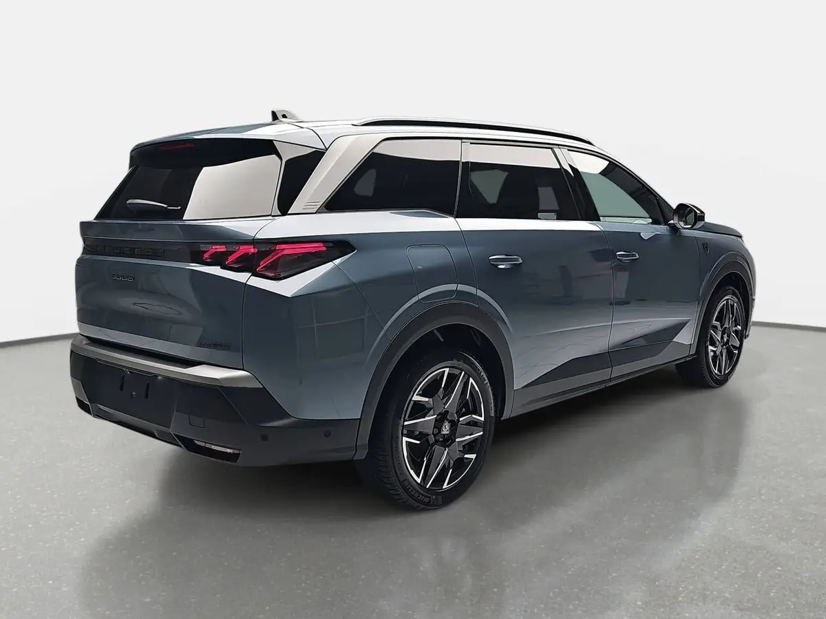 PEUGEOT 5008 1.2 HYBRID 145 E-DSC6 GT KLIMA LED 7-S DAB 360° AH