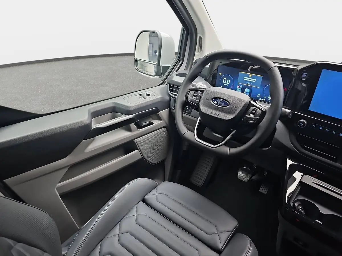 FORD TOURNEO CUSTOM 2.0 ECOBLUE AUTO. L1 TITANIUM X NAVI LED AHK