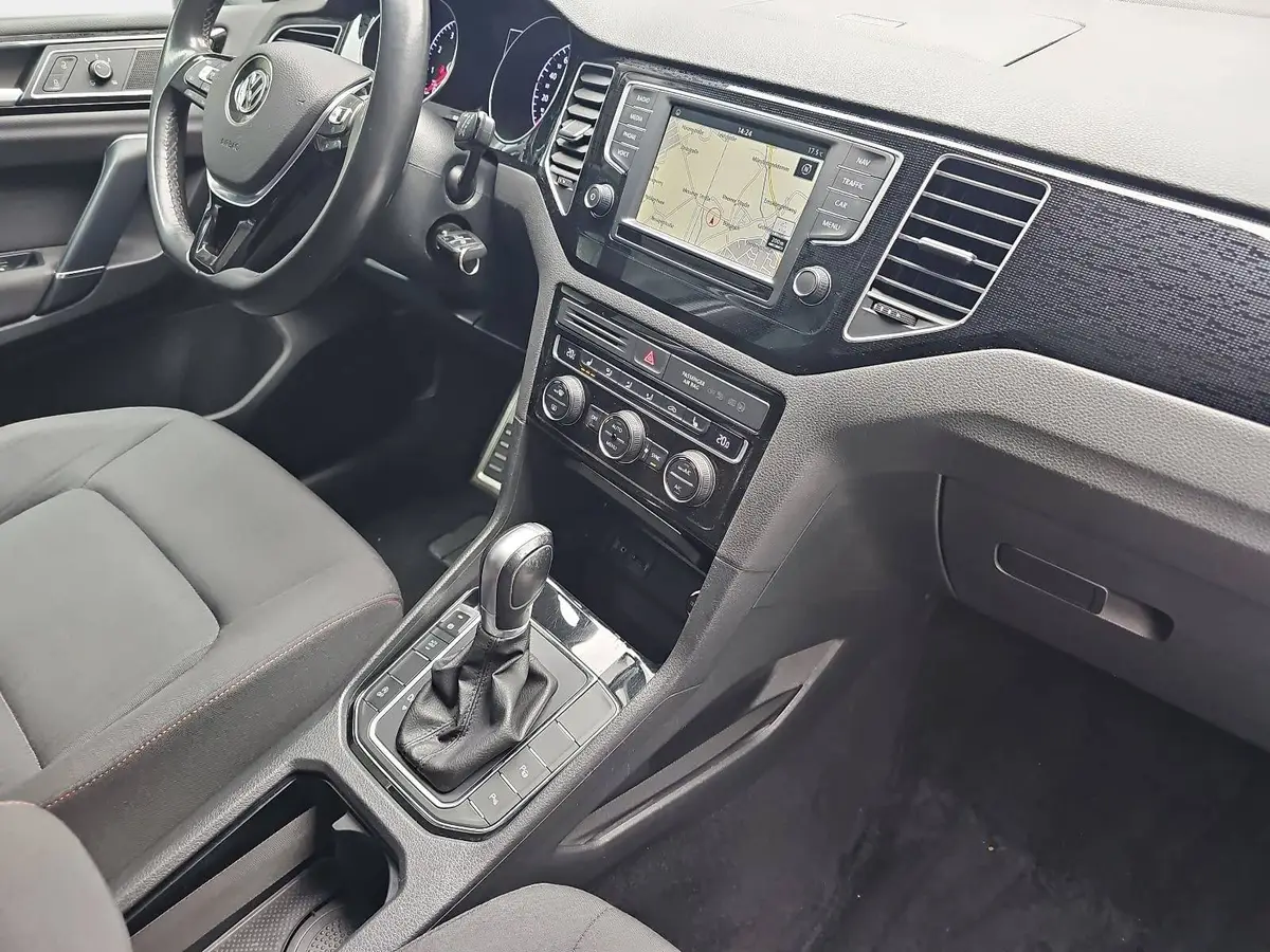 VW GOLF VII SPORTSVAN 1.4 TSI DSG SOUND NAVI AHK