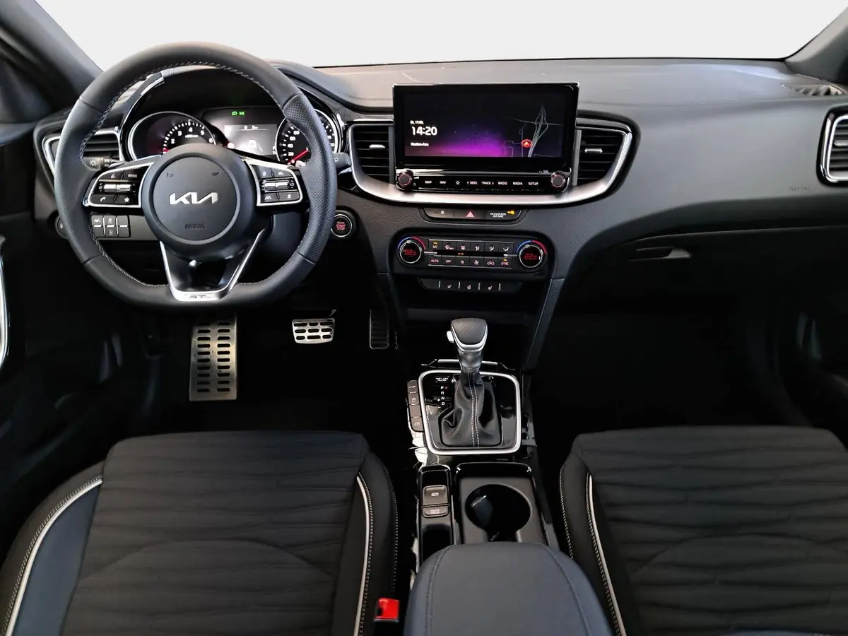 KIA CEED SW 1.5 T-GDI DCT7 GT-LINE