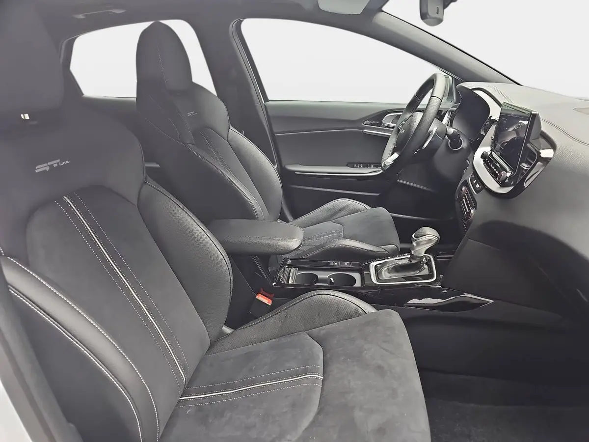 KIA XCEED 1.6 T-GDI 180 DCT GT-LINE MJ26 LEDER GLASDACH