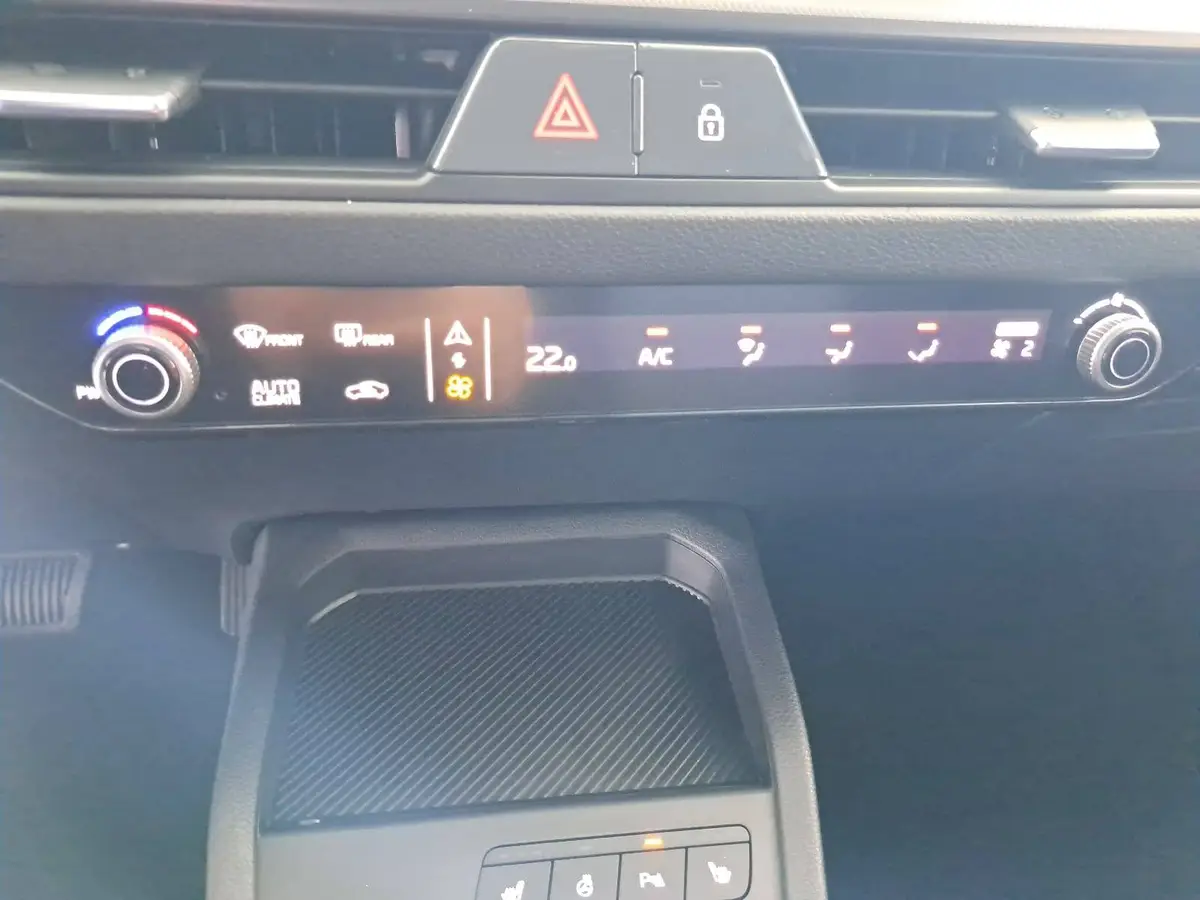 KIA STONIC 1.0 T-GDI 100 DCT VISION MJ26 SITZH. NAVI
