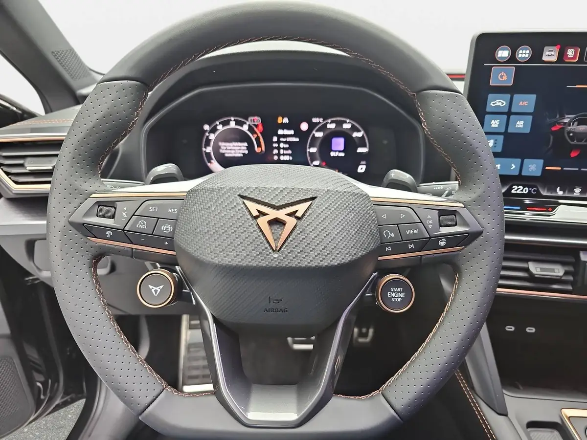 CUPRA LEON ST 1.5 ETSI DSG NAVI LED KLIMAAUTO ACC FULL-LINK KAME