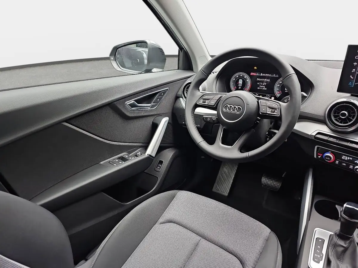 AUDI Q2 35 TFSI S-TRONIC S LINE NAVI LED ACC EL.HECKKL. WI