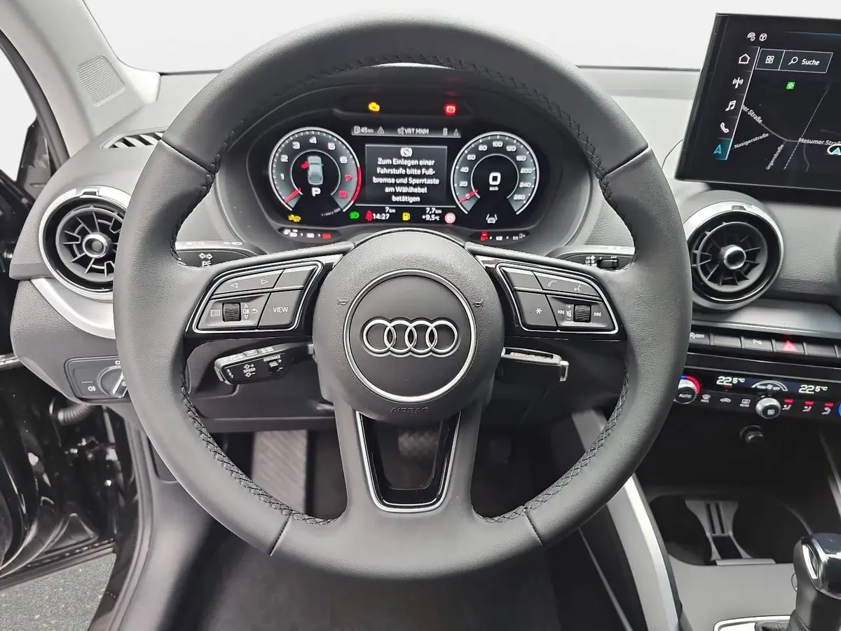 AUDI Q2 35 TFSI S-TRONIC S LINE NAVI LED ACC EL.HECKKL. WI