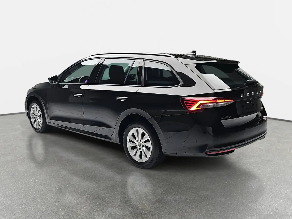 SKODA OCTAVIA COMBI 1.5 TSI DSG 130 JAHRE KLIMAAUTO LED SMARTLINK KAME