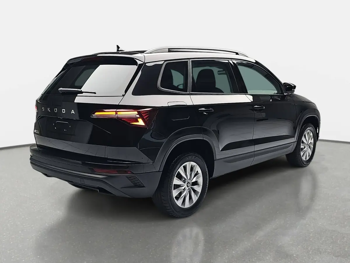 SKODA KAROQ 1.5 TSI DSG LED KAMERA PDC AHK LM