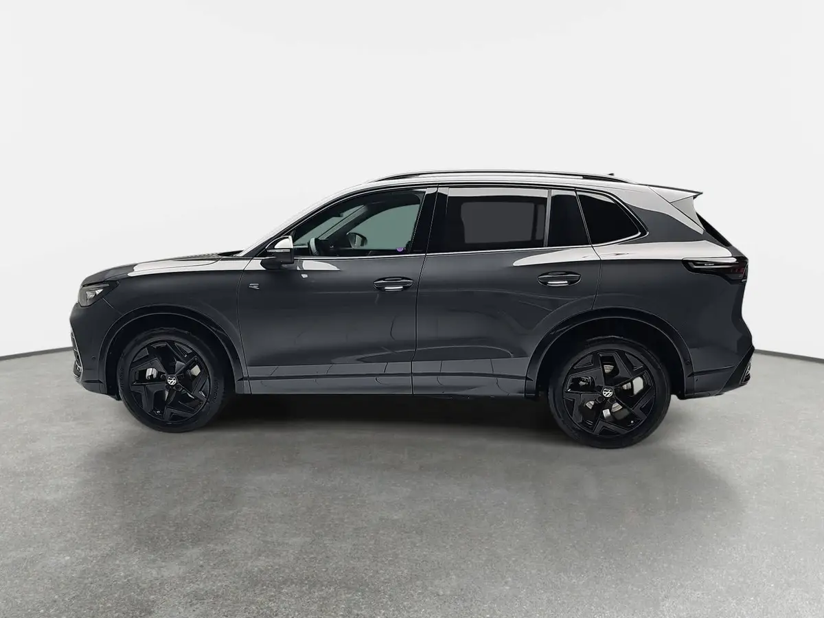 VW TIGUAN 2.0 TDI DSG R-LINE NAVI LED PANO