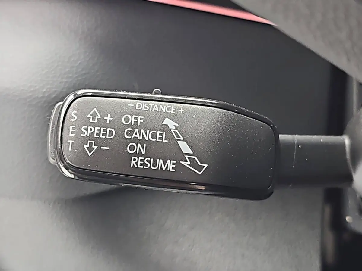 SKODA KAROQ 2.0 TSI DSG SPORTLINE 4X4 NAVI LED