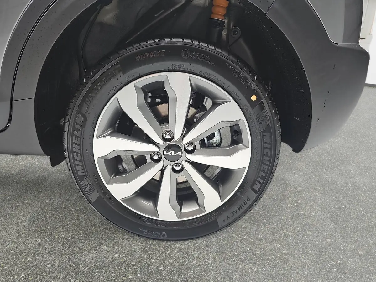 KIA STONIC 1.0 T-GDI 100 VISION SITZH. NAVI