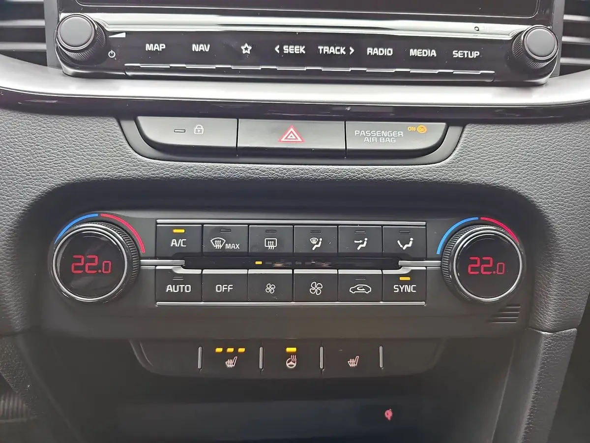 KIA XCEED 1.6 T-GDI 150 DCT SPIRIT MJ26 XCLUSIVE GLASDACH