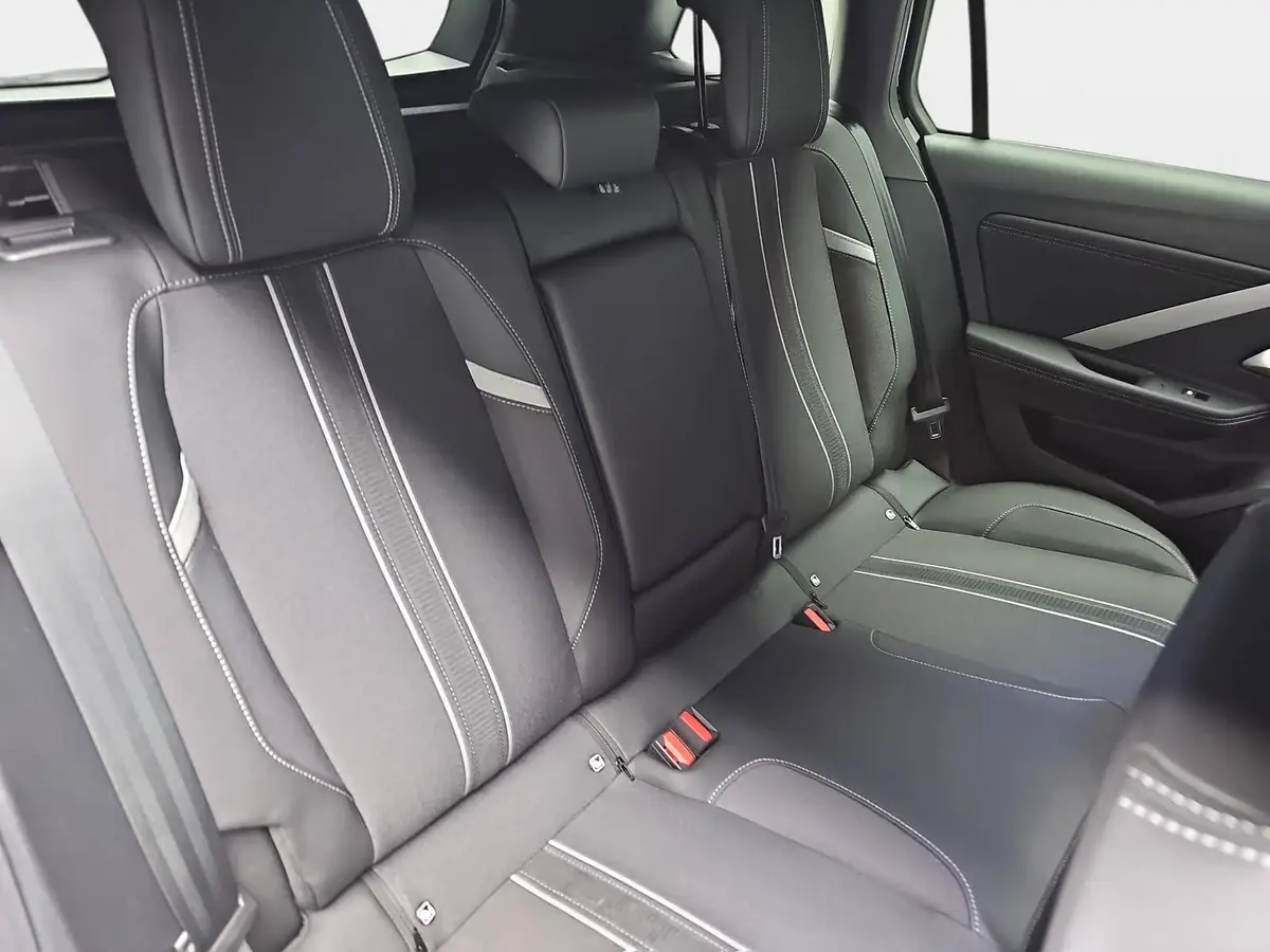 OPEL ASTRA 1.2 TURBO AUTO. SPORTS TOURER GS LED AGR WINTER KA