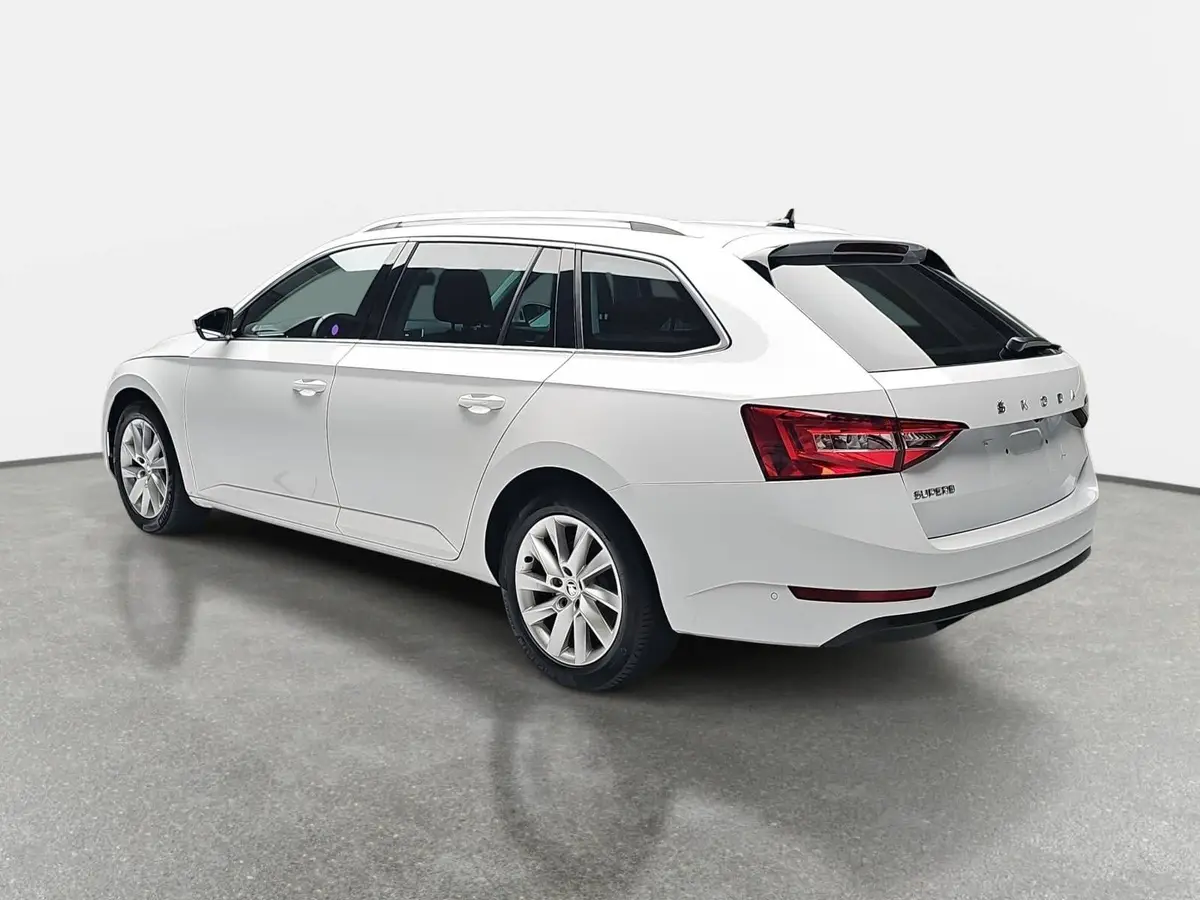 SKODA SUPERB COMBI 2.0 TDI DSG STYLE NAVI LED LM