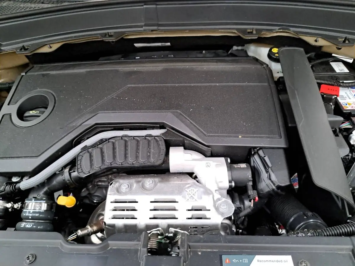 CITROËN C3 AIRCROSS 1.2 HYBRID 145 E-DCS6 PLUS 7-S