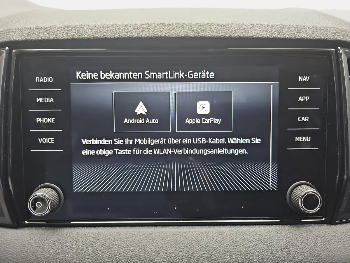 SKODA KAROQ 2.0 TDI DSG FAMILY LED KAMERA LM17