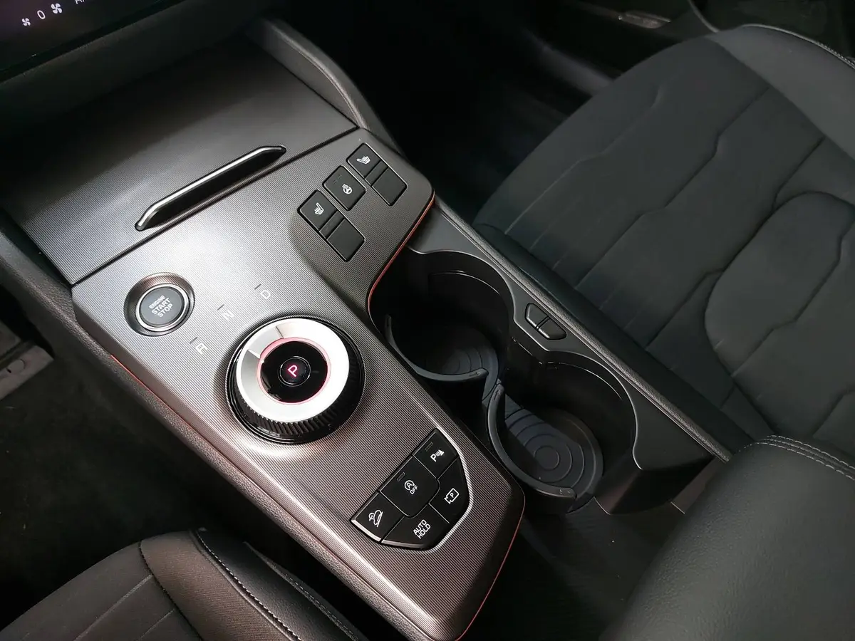 KIA SPORTAGE 1.6 CRDI 48V DCT 2WD SPIRIT MJ26 DRIVEWISE SOUND