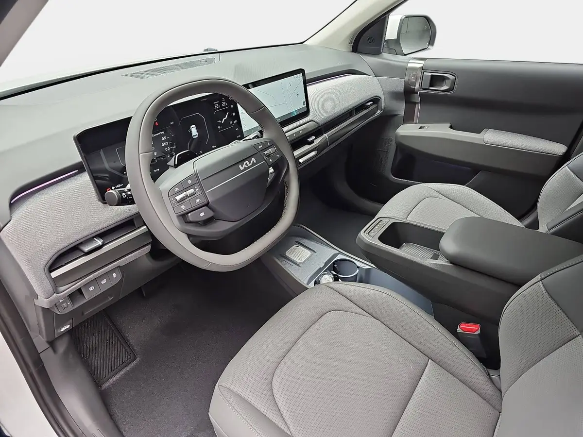 KIA EV3 81.4 KWH EARTH MJ26 WINTER BUSIN. UPGRADE DRIVEWISE-PARK DESIGN SOUND