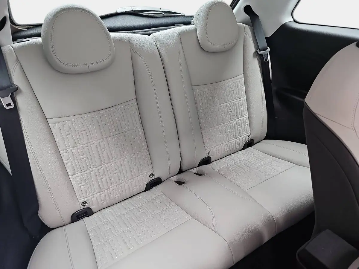 FIAT 500E ELEKTRO 42 KWH LA PRIMA