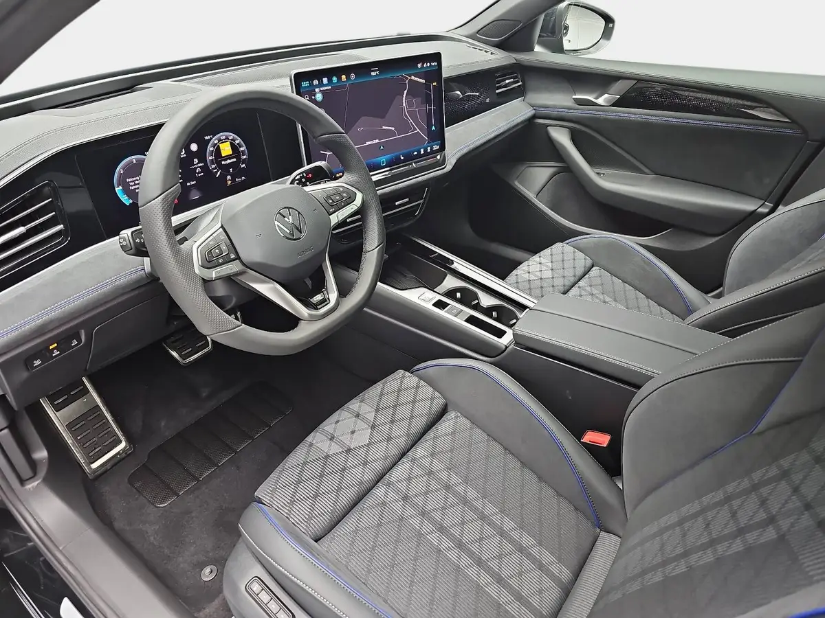 VW PASSAT VARIANT 2.0 TDI DSG R-LINE NAVI LED-MATRIX ACC PANO BLACK 