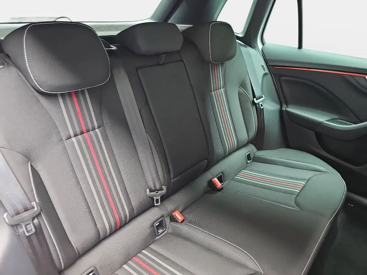 SKODA KAMIQ 1.5 TSI DSG MONTE CARLO NAVI MATRIX-LED PANO WINTE