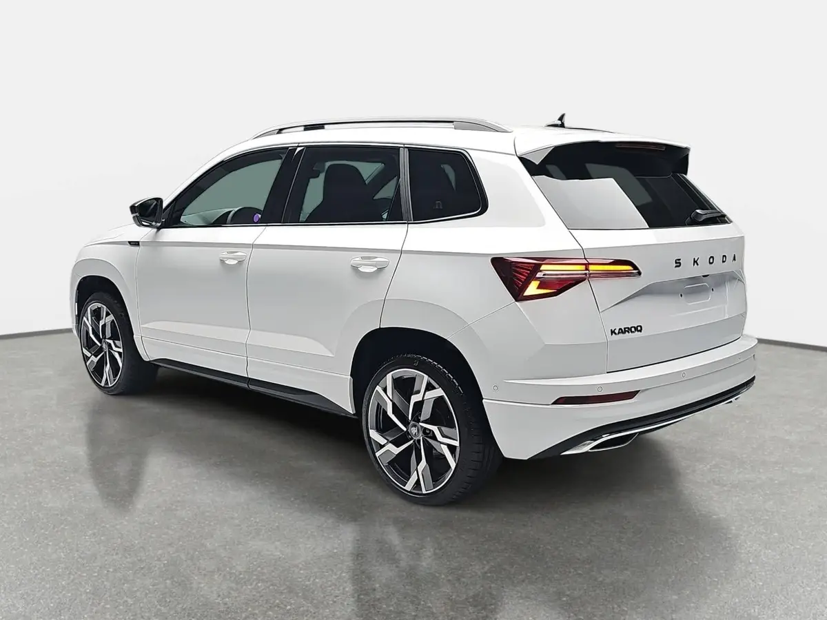 SKODA KAROQ 1.5 TSI DSG SPORTLINE NAVI LED-MATRIX PANO CANTON