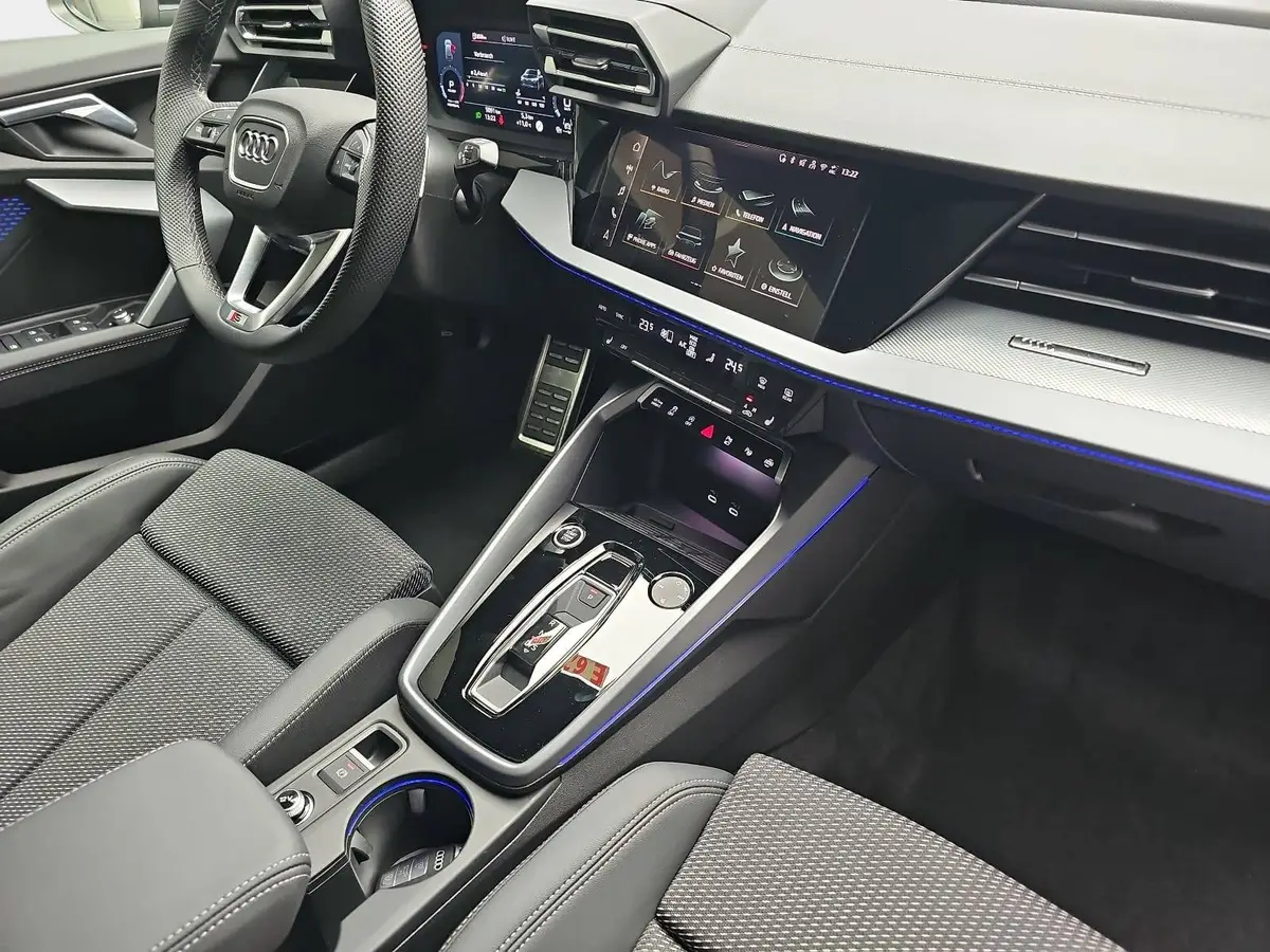 AUDI A3 35 TFSI DSG SPORTBACK S LINE NAVI LED KAMERA LM18