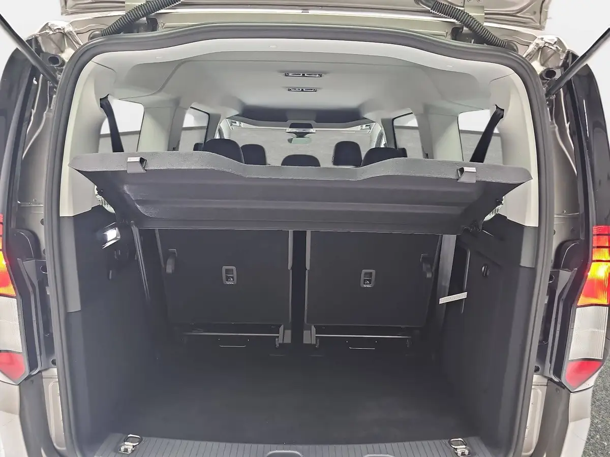 VW CADDY MAXI 1.5 TSI DSG LIFE APP-CONNECT AHK