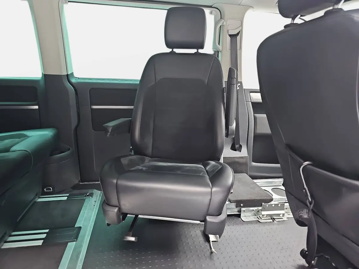 VW T6 MULTIVAN TDI DSG 4M BEHINDERTENUMBAU