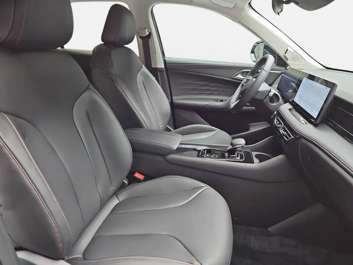 MG HS 1.5 PLUG-IN-HYBRID LUXURY LEDER 360-GRAD-KAMERA 19-ZOLL-LM