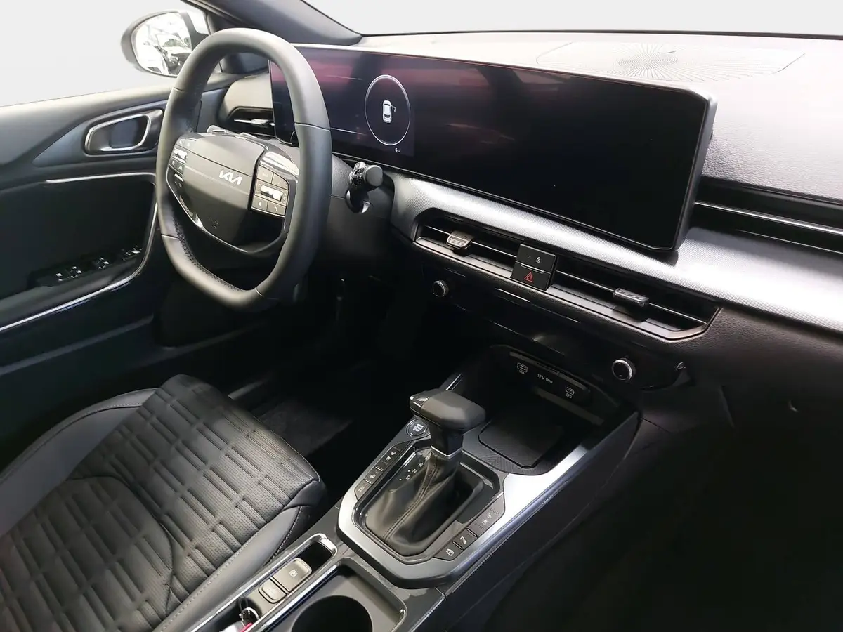 KIA XCEED 1.6 T-GDI 180 DCT SPIRIT MJ27 SOUND SITZ ADVANCED