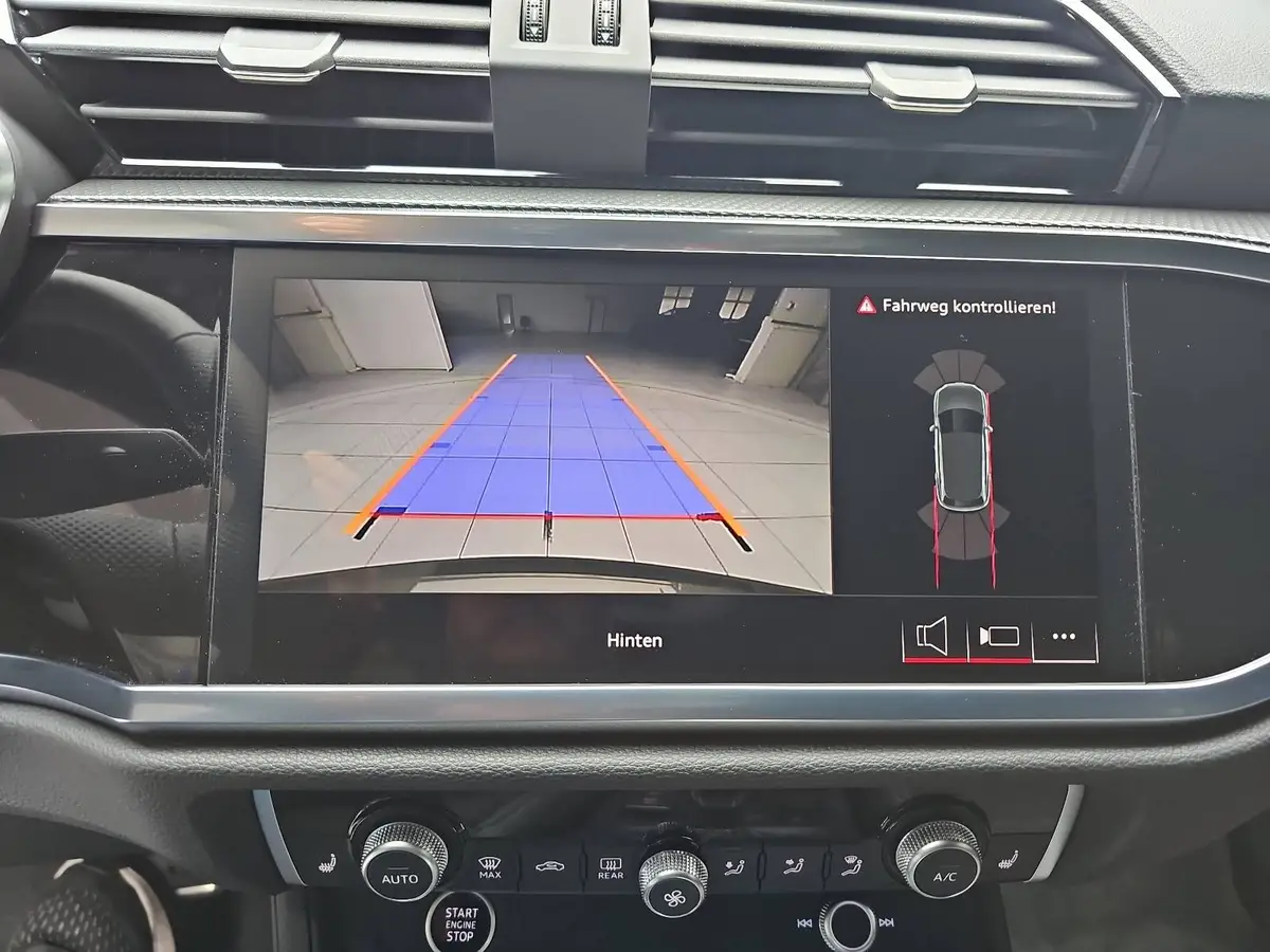 AUDI Q3 35 TFSI S-TRONIC S LINE NAVI LED PANO ACC BLACK+ K