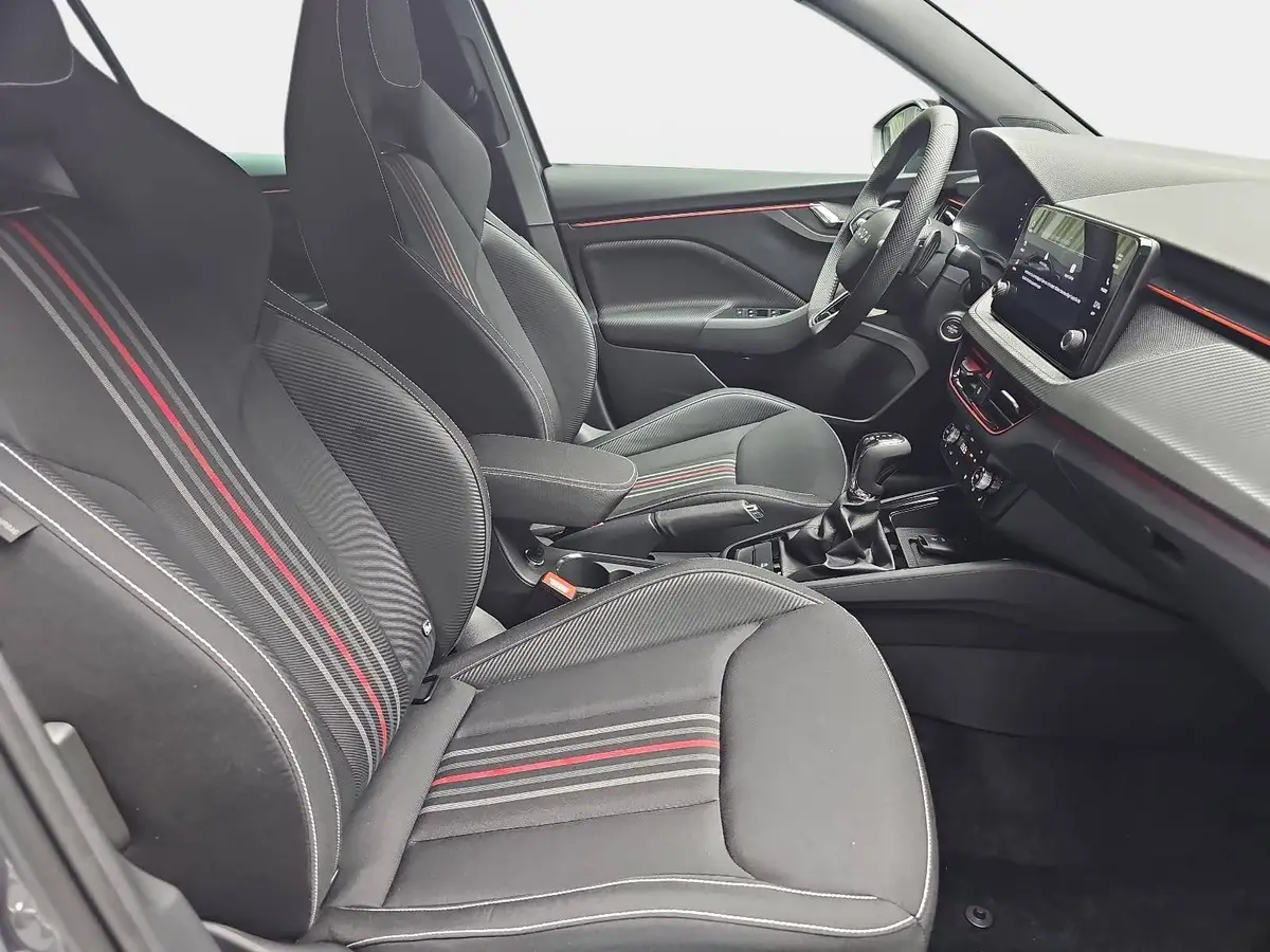 SKODA KAMIQ 1.5 TSI DSG MONTE CARLO LED AUDIO DAB PANO WINTER 