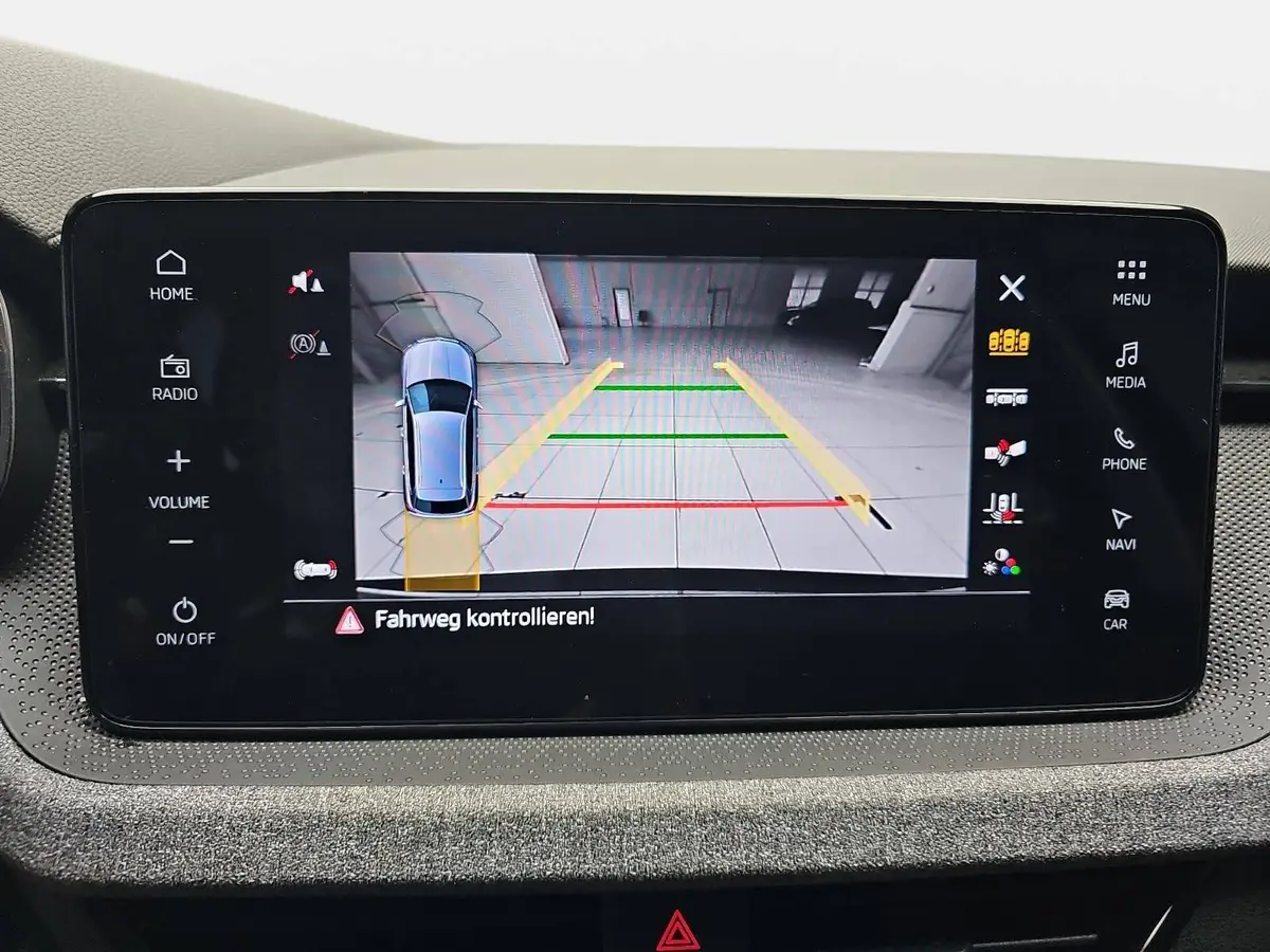 SKODA KAMIQ 1.0 TSI SELECTION NAVI LED KAMERA LM