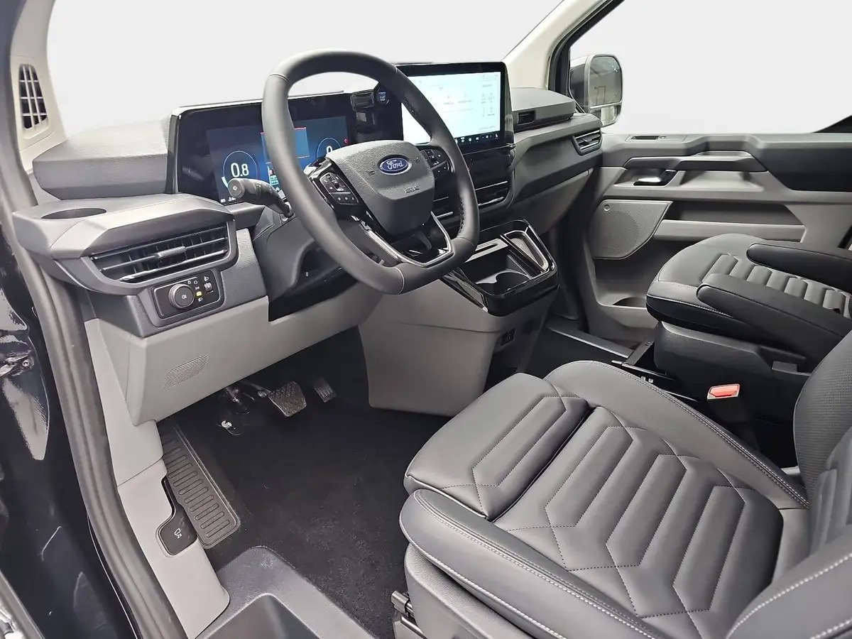 FORD TOURNEO CUSTOM 2.0 ECOBLUE AUTO. L1 TITANIUM X NAVI LED AHK