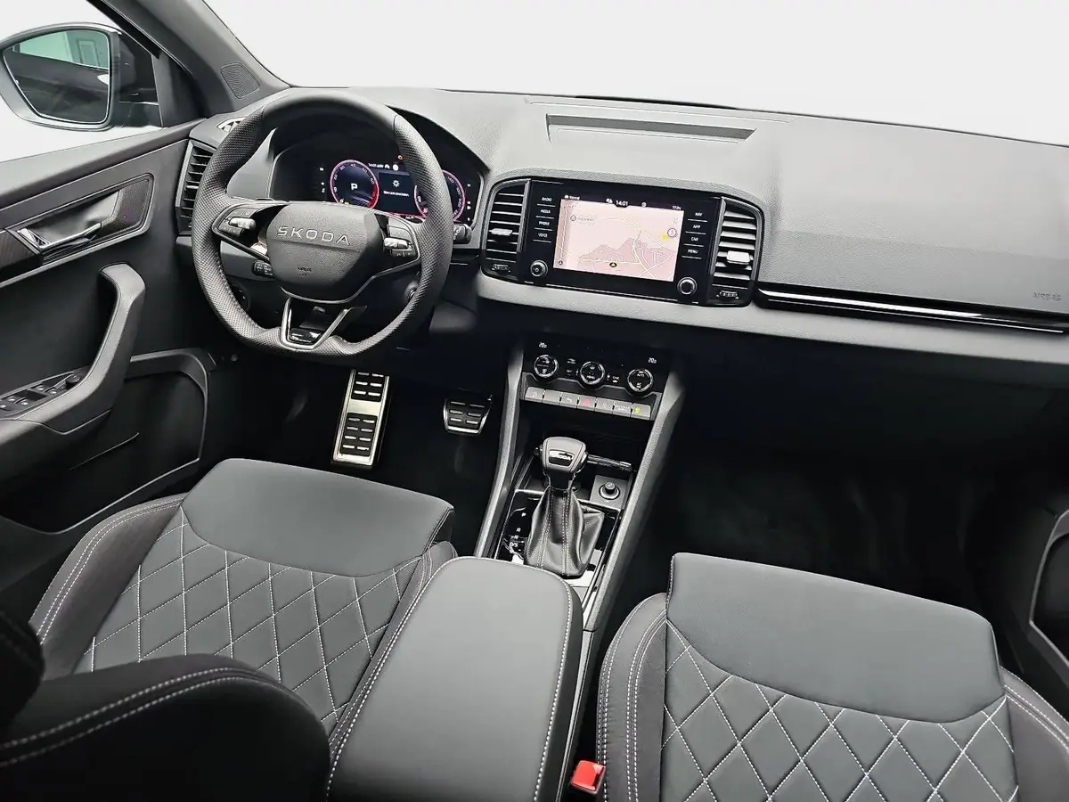 SKODA KAROQ 1.5 TSI DSG SPORTLINE NAVI LED PANO