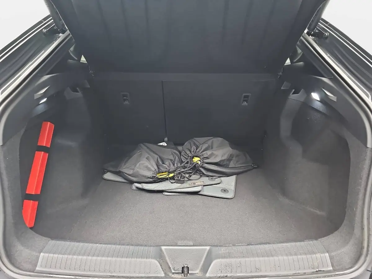 CUPRA TAVASCAN ENDURANCE (77 KWH) NAVI ACC