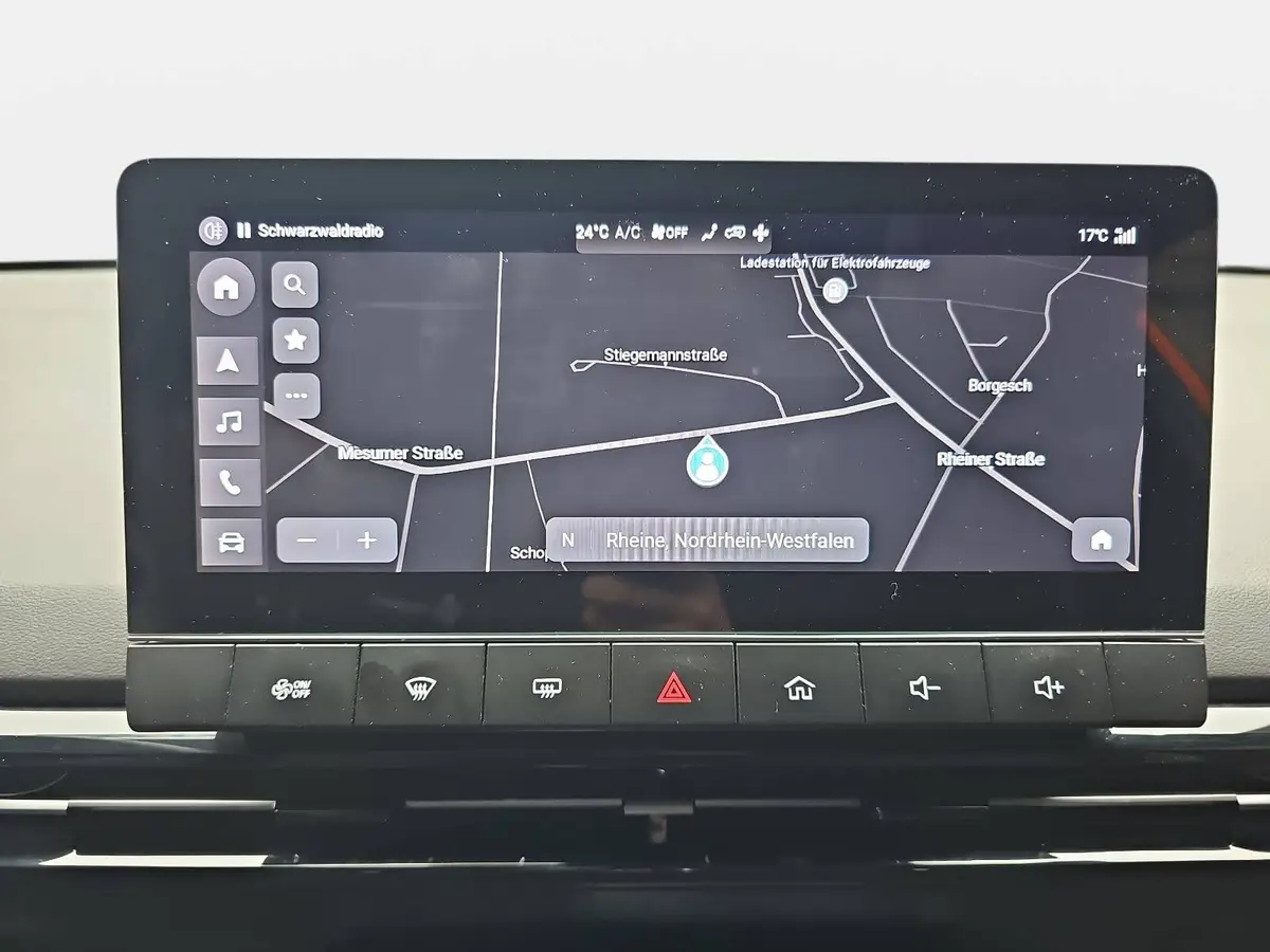 MG MG4 AUTO. 64KWH LUXURY LED KLIMAUTO WINTER