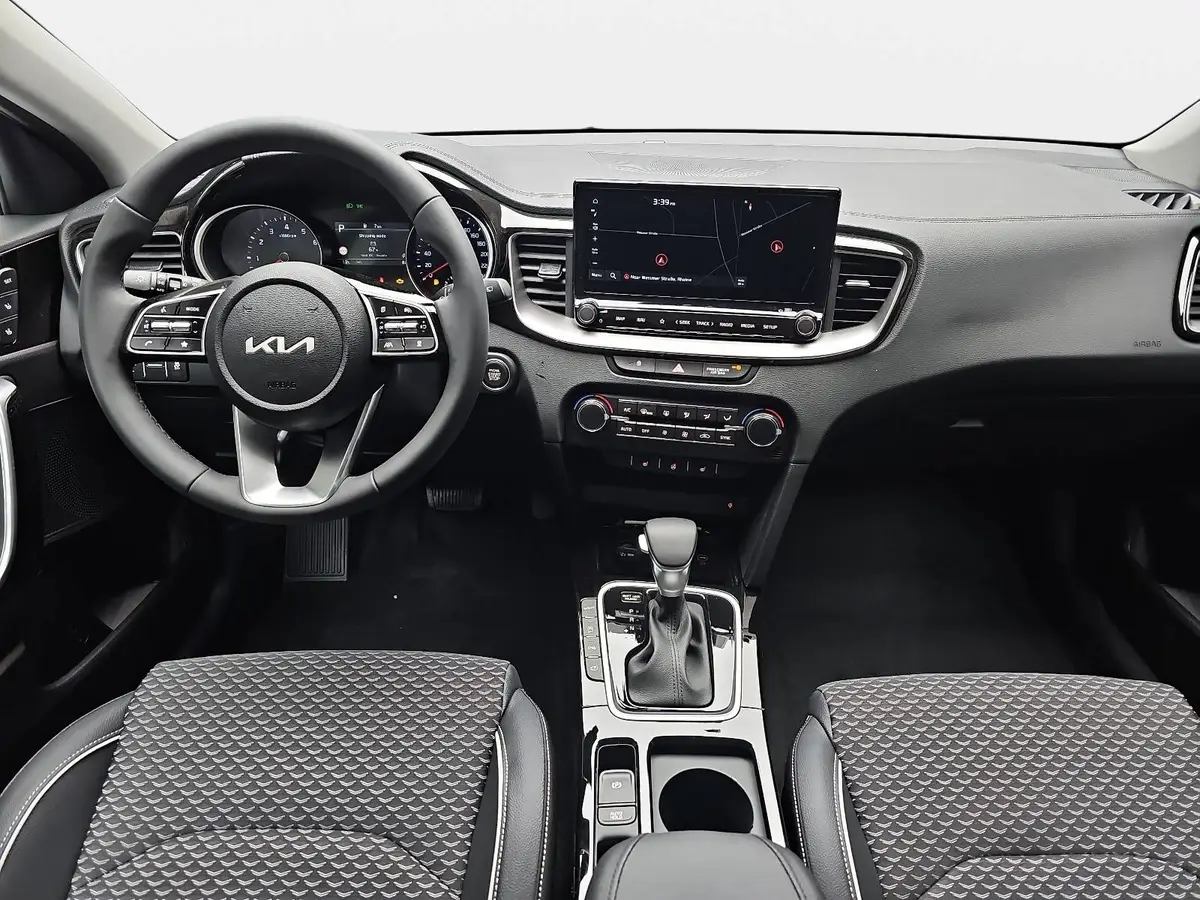 KIA CEED 1.5 T-GDI DCT7 SPIRIT TECHNOLOGIE LEDER