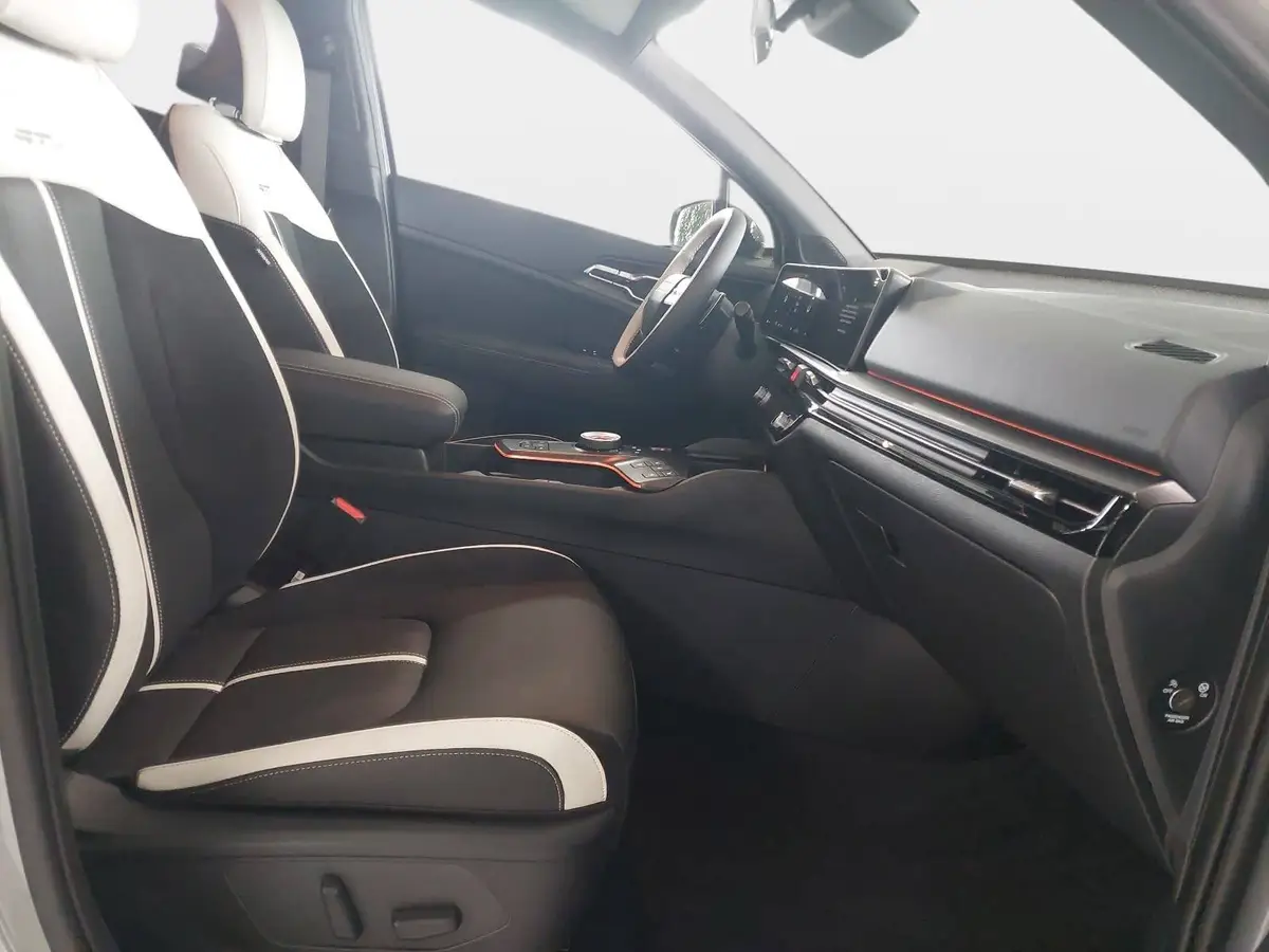 KIA SPORTAGE 1.6 T-GDI 150 2WD DCT GT-LINE MJ26 SCHW. DACH DRIVEWISE SOUND