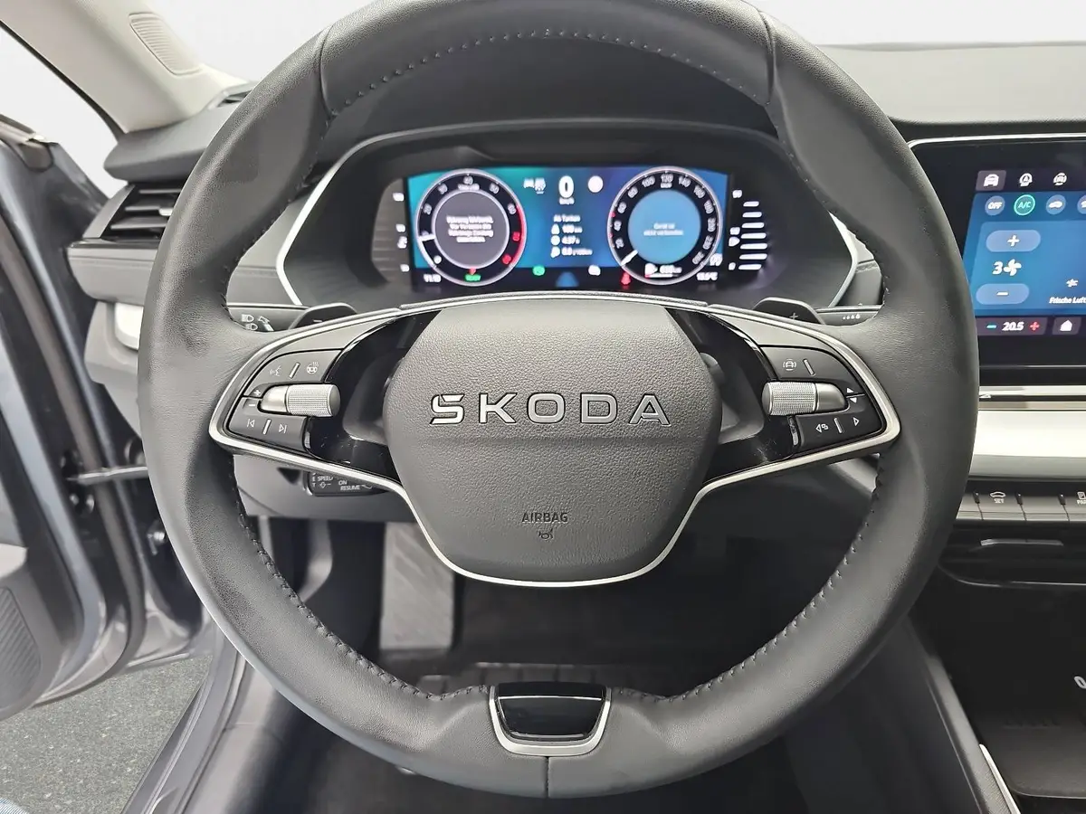 SKODA OCTAVIA COMBI 1.5 TSI DSG SELECTION LED AUDIO WINTER EL.HECKKL. 